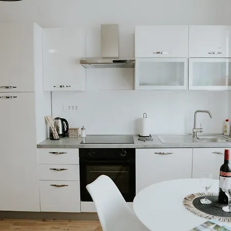 Apartman Nikola Gospić Exterior foto